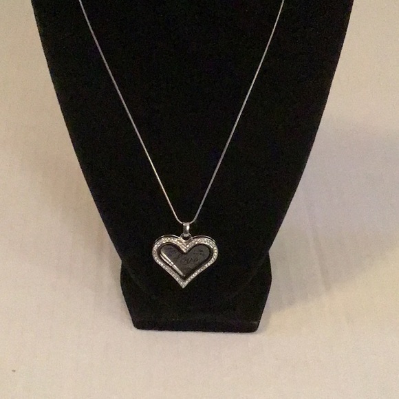 Love Locket - Picture 2 of 2